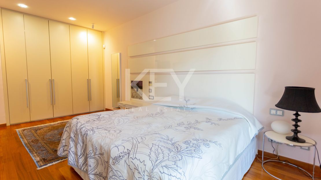 Роскошная полуотдельная вилла с видом на море в Meisho Hills