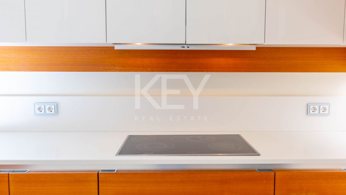 Роскошная полуотдельная вилла с видом на море в Meisho Hills