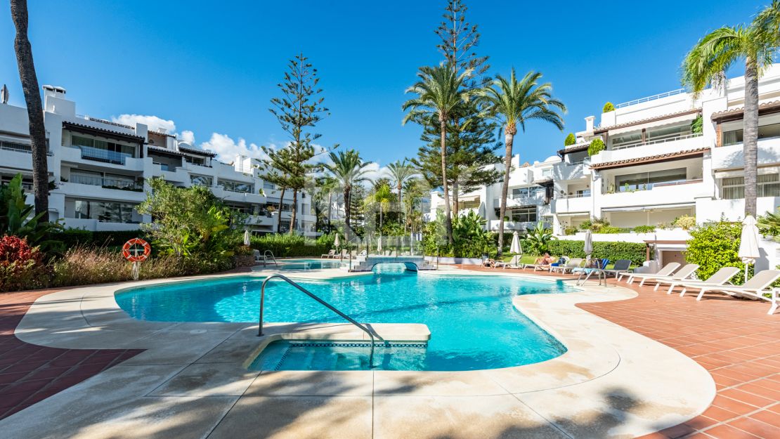 Unique apartment just 150 m away from the beach Alhambra del Mar, Golden Mile, Marbella