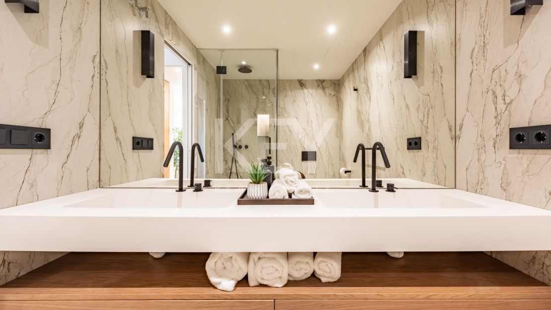 Unique apartment just 150 m away from the beach Alhambra del Mar, Golden Mile, Marbella