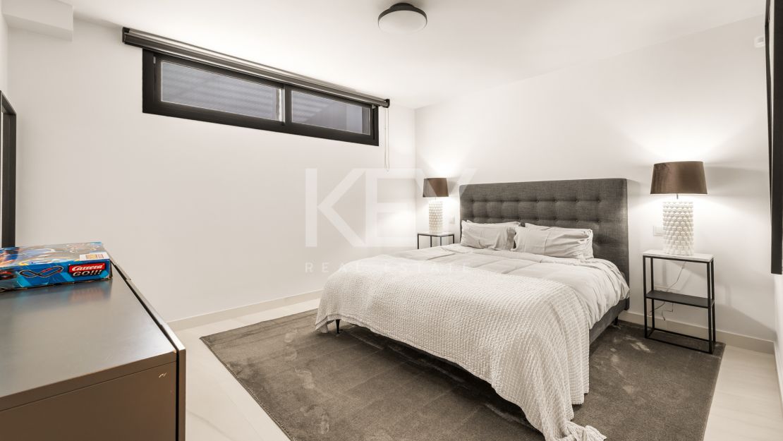 Modern High-End Villa in a Premier Gated Community