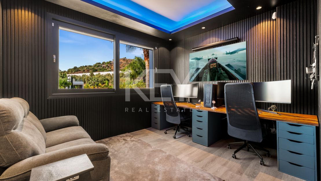 Modern High-End Villa in a Premier Gated Community