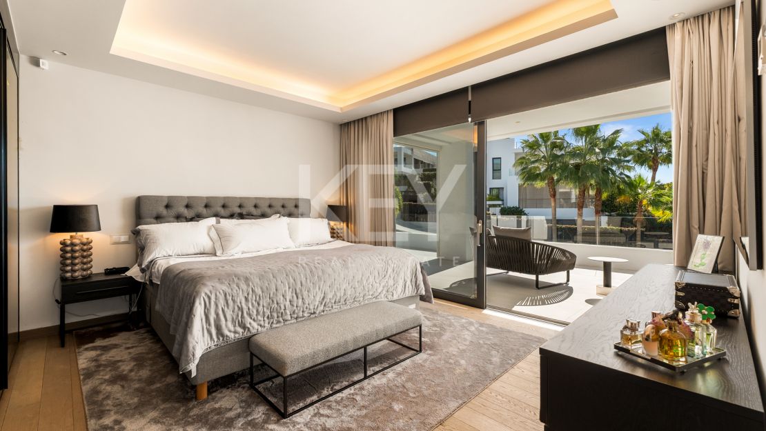 Modern High-End Villa in a Premier Gated Community