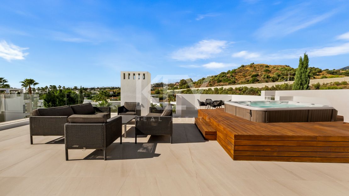 Modern High-End Villa in a Premier Gated Community