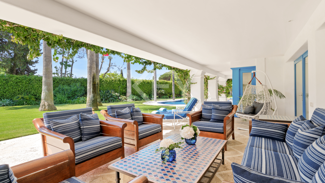 Amazing Villa for rent, in Golden Mile, Marbella, just 100 metres from the beach