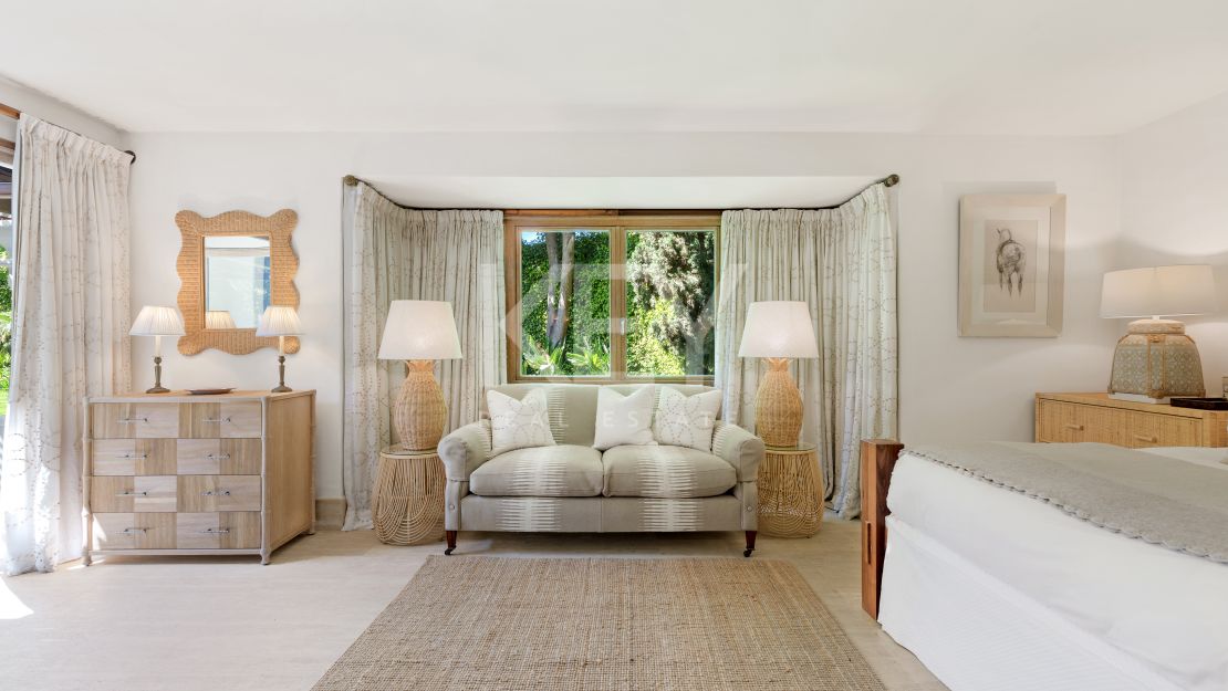 Amazing Villa for rent, in Golden Mile, Marbella, just 100 metres from the beach