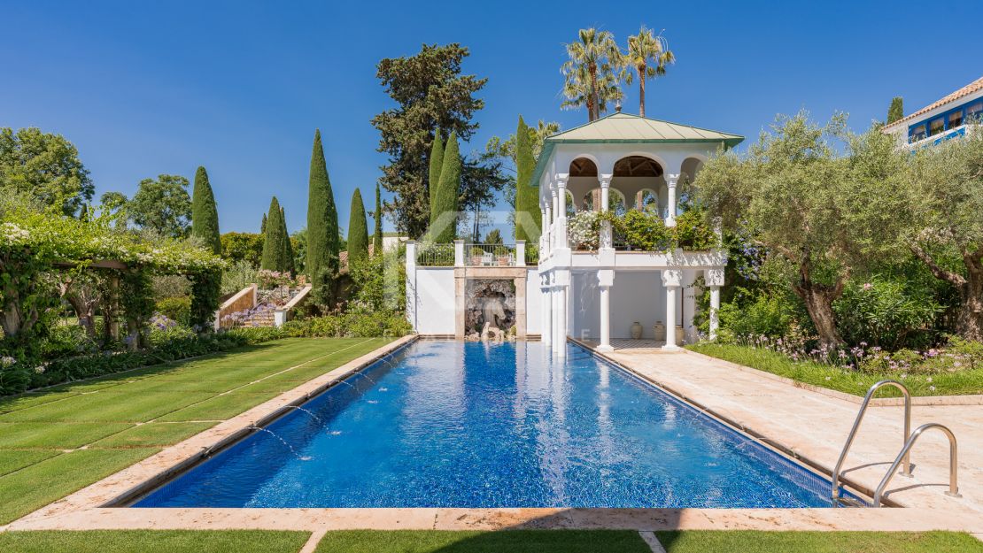 Amazing Villa for rent, in Golden Mile, Marbella, just 100 metres from the beach