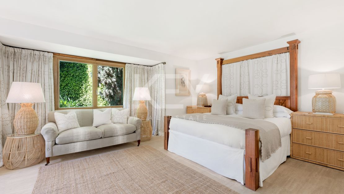 Amazing Villa for rent, in Golden Mile, Marbella, just 100 metres from the beach