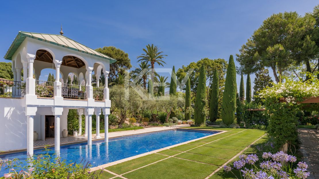Amazing Villa for rent, in Golden Mile, Marbella, just 100 metres from the beach