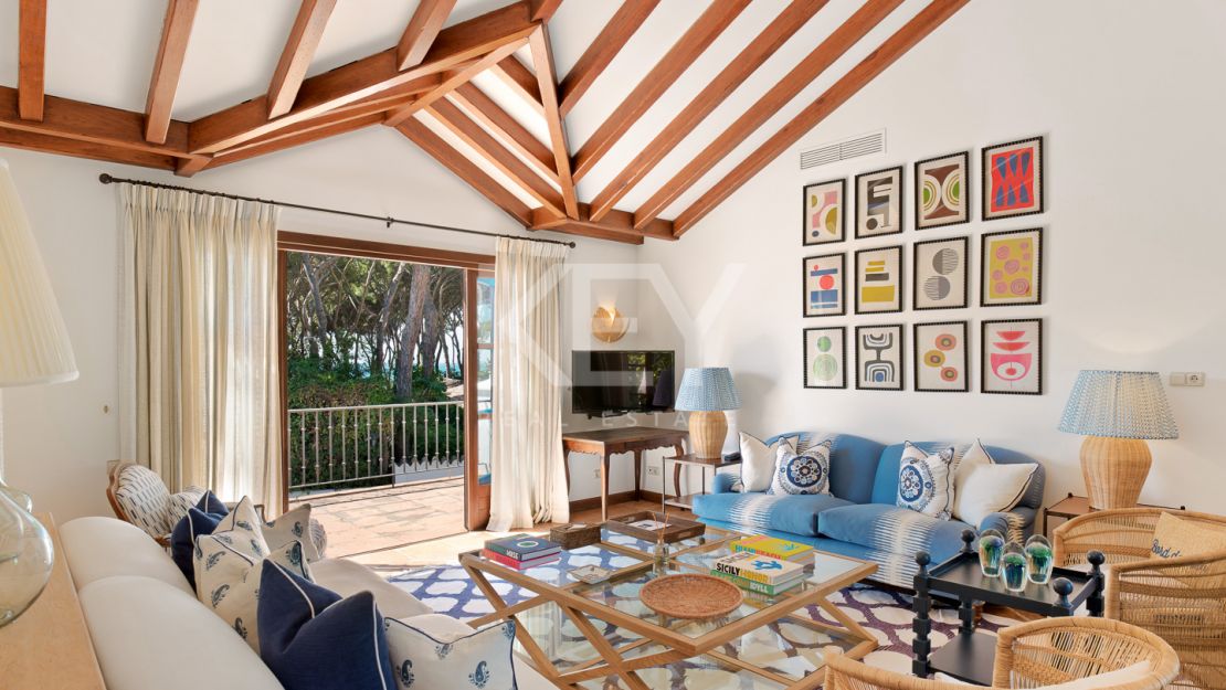 Amazing Villa for rent, in Golden Mile, Marbella, just 500 metres from the beach