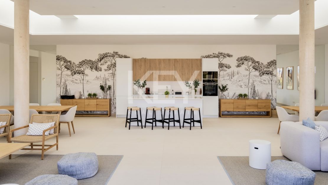 Moderna vivienda de estilo ibicenco con vistas al jardín y a la montaña