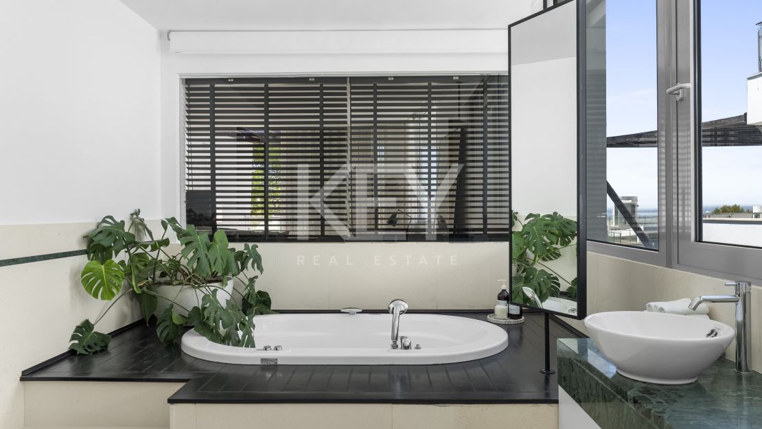 Удостоенный Наград Таунхаус с Панорамными Видами на Побережье в Сьерра-Бланке