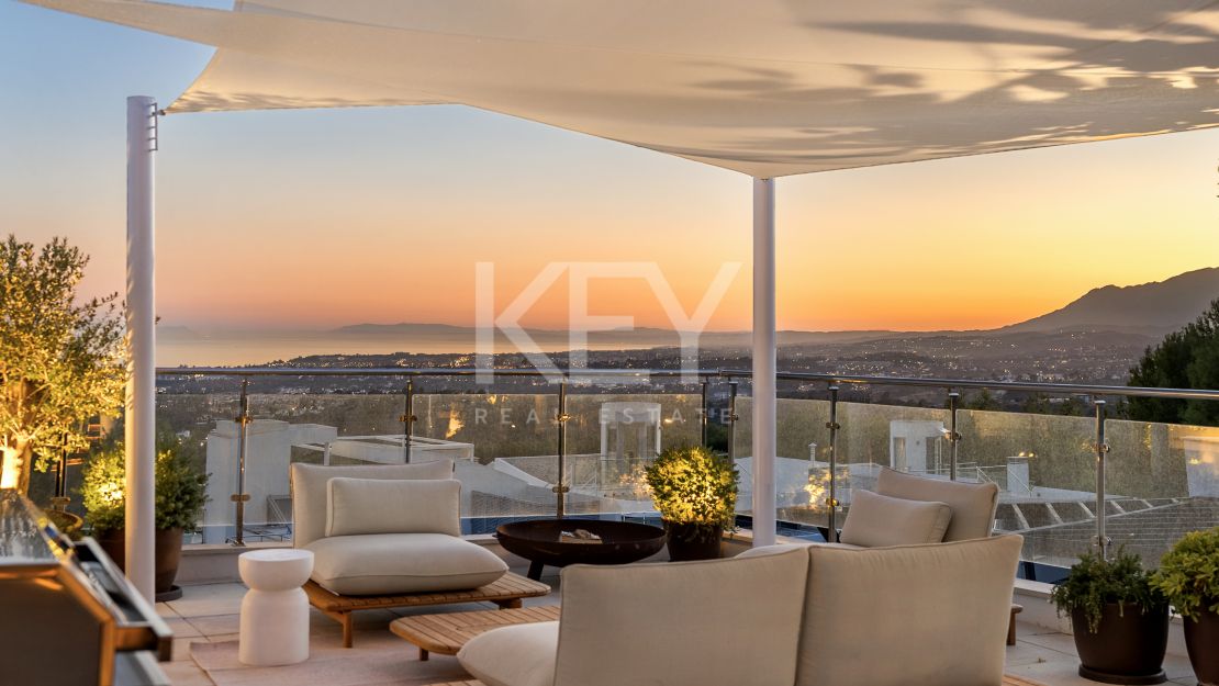 Удостоенный Наград Таунхаус с Панорамными Видами на Побережье в Сьерра-Бланке