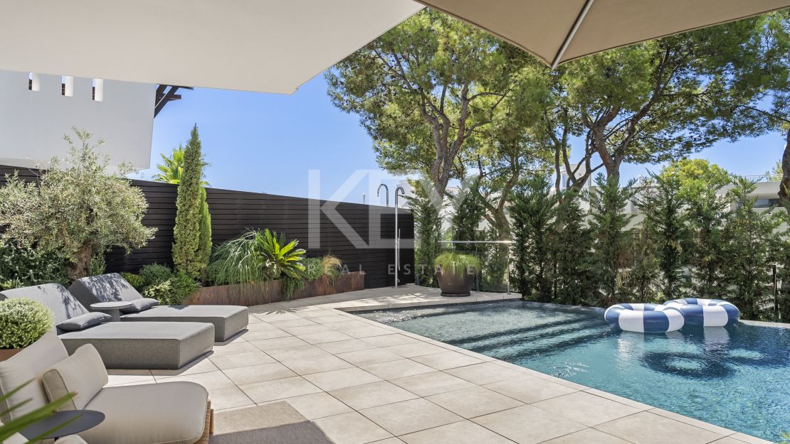 Удостоенный Наград Таунхаус с Панорамными Видами на Побережье в Сьерра-Бланке