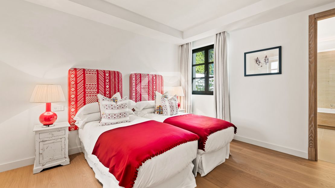 Una villa mediterránea refinada en el corazón de la Milla de Oro de Marbella