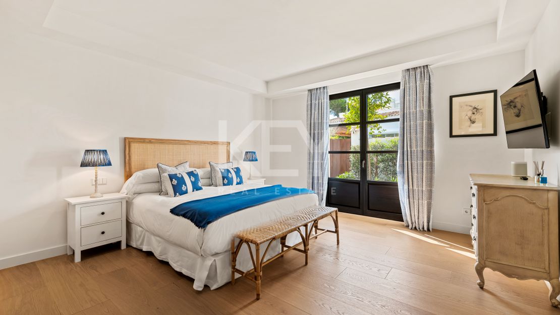 Una villa mediterránea refinada en el corazón de la Milla de Oro de Marbella