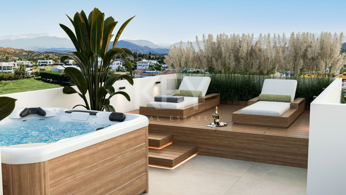 Villa mediterránea contemporánea que ofrece privacidad y elegancia en Nueva Andalucía