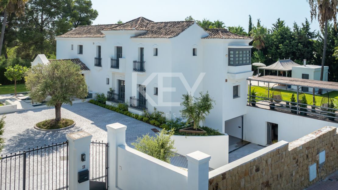 Элегантная вилла Solana рядом с Atalaya Gol с современным комфортом и стилем