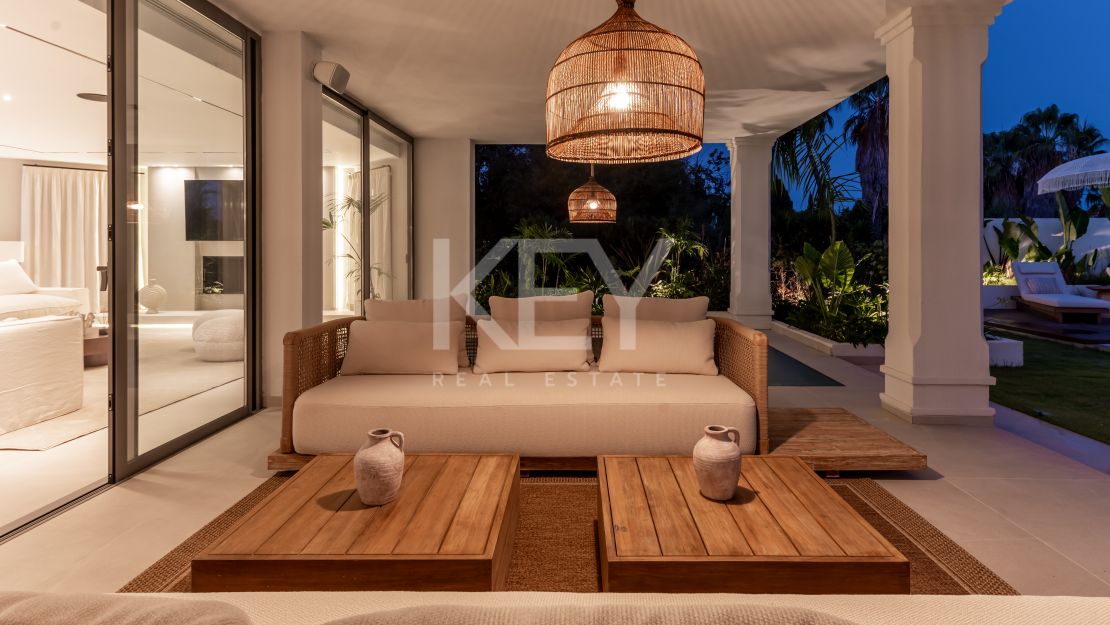 Элегантная вилла Solana рядом с Atalaya Gol с современным комфортом и стилем