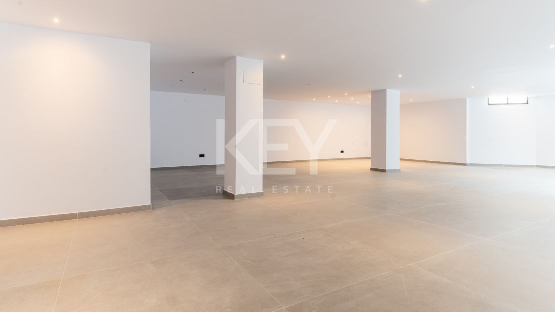 Элегантная вилла Solana рядом с Atalaya Gol с современным комфортом и стилем