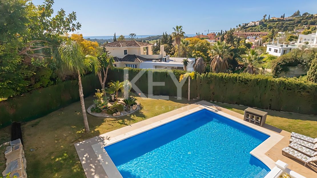 Villa moderna en Paraíso Alto que ofrece privacidad, comodidad y vistas al mar