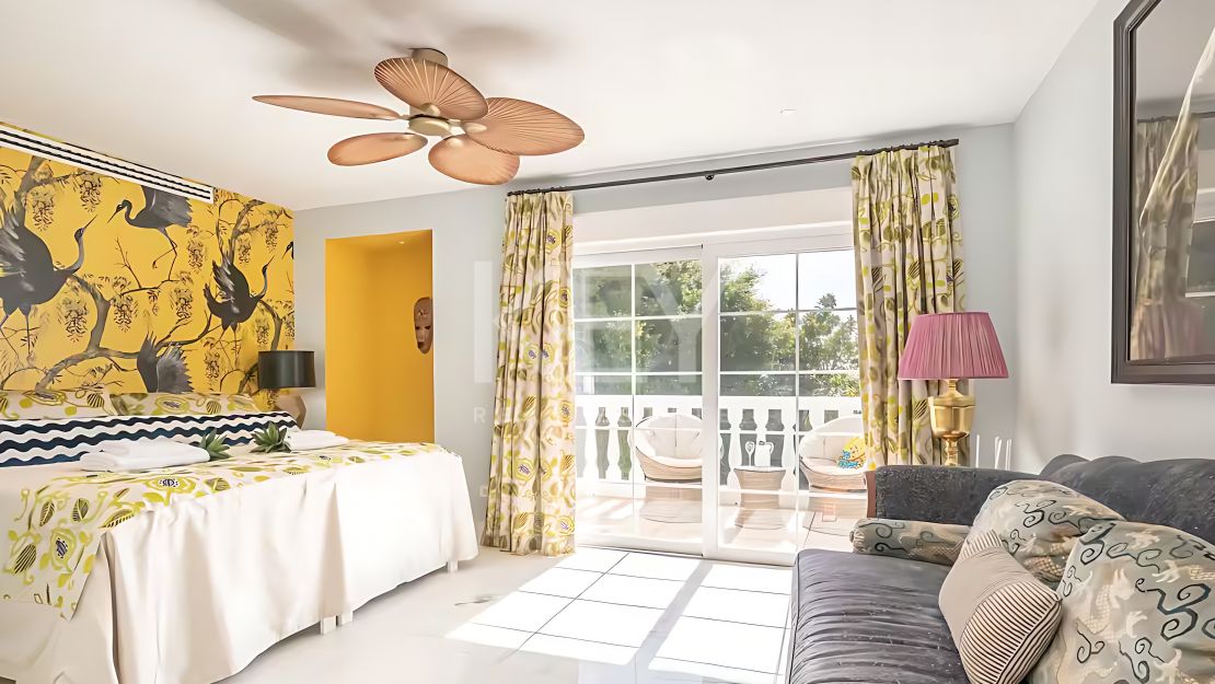 Modern villa in Paraiso Alto offering privacy, comfort, and sea views