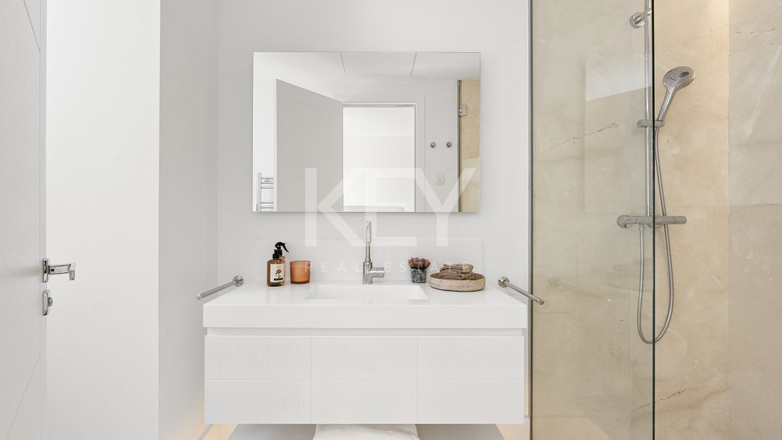 Amazing Private Villa near Golf in Los Naranjos, Marbella