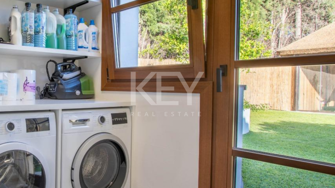 New 5 Bedroom Villa near Boho Club Marbella, Golden Mile