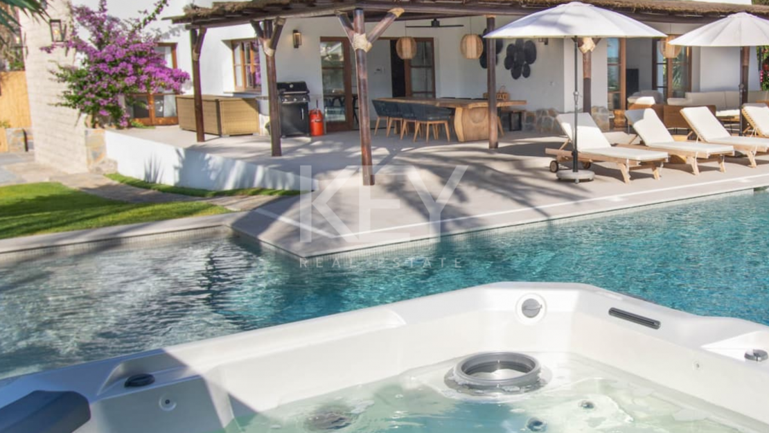 New 5 Bedroom Villa near Boho Club Marbella, Golden Mile