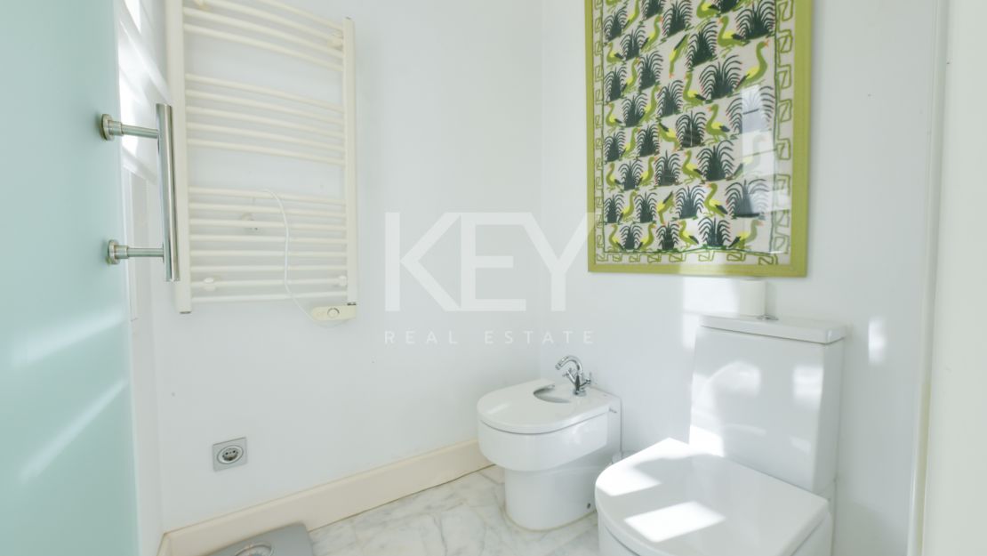 Stunning luxury beachside townhouse in Marbellamar, Marbella's Golden Mile