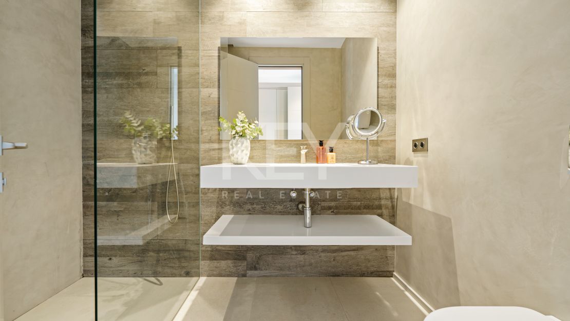 Современная жизнь в Нуэва-Андалусии со всеми удобствами под рукой