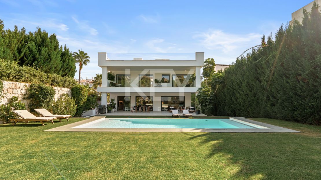 Современная жизнь в Нуэва-Андалусии со всеми удобствами под рукой