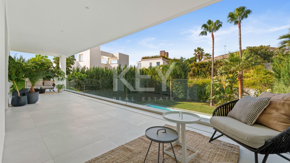 Современная жизнь в Нуэва-Андалусии со всеми удобствами под рукой