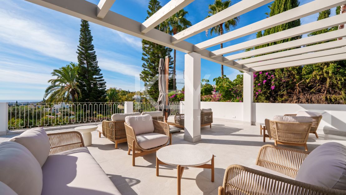 Impresionante villa moderna en La Quinta con vistas al mar abierto