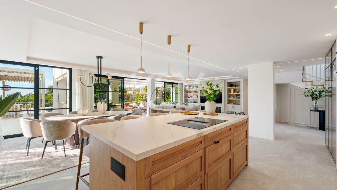 Impresionante villa moderna en La Quinta con vistas al mar abierto