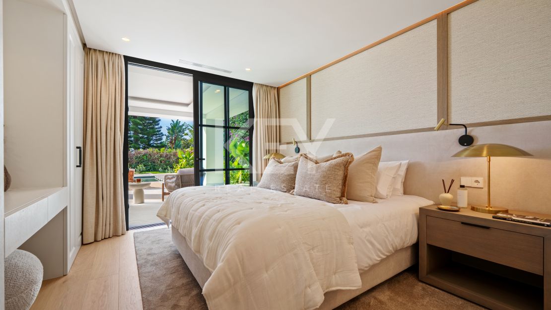 Impresionante villa moderna en La Quinta con vistas al mar abierto