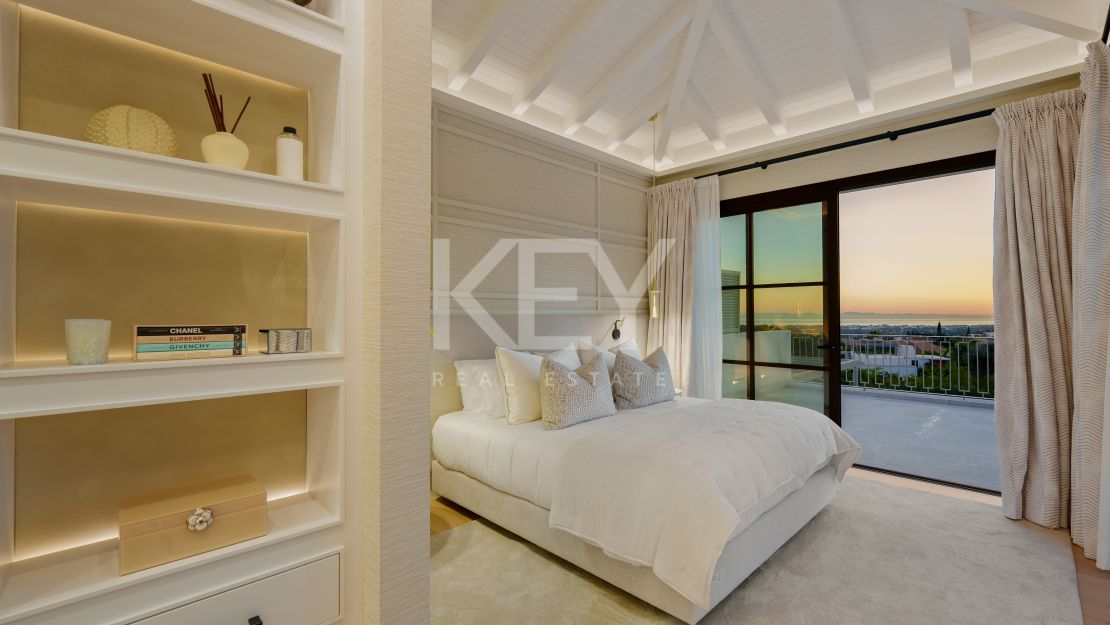 Impresionante villa moderna en La Quinta con vistas al mar abierto