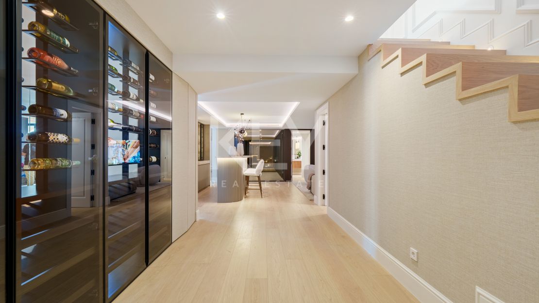 Impresionante villa moderna en La Quinta con vistas al mar abierto