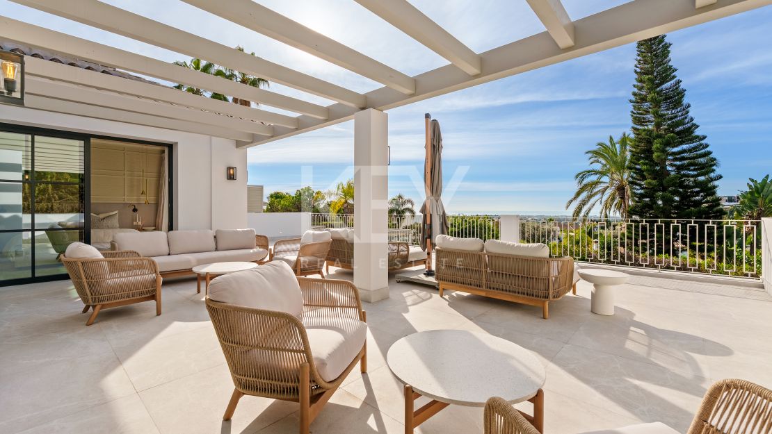 Impresionante villa moderna en La Quinta con vistas al mar abierto