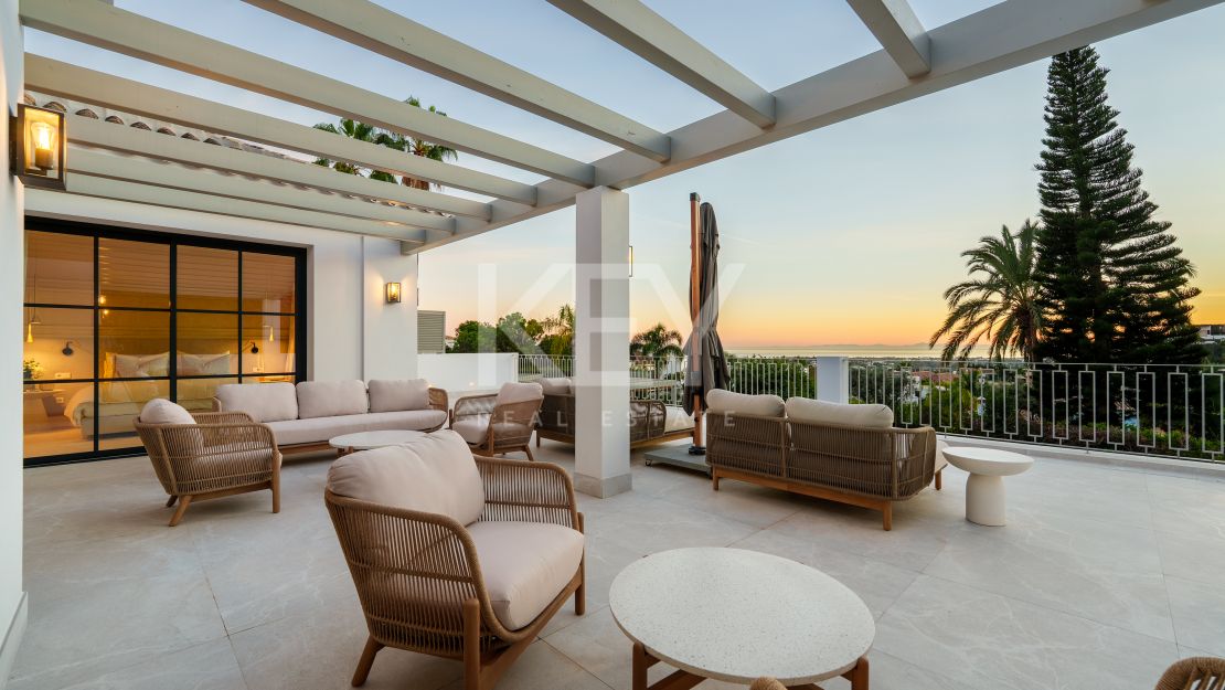 Impresionante villa moderna en La Quinta con vistas al mar abierto