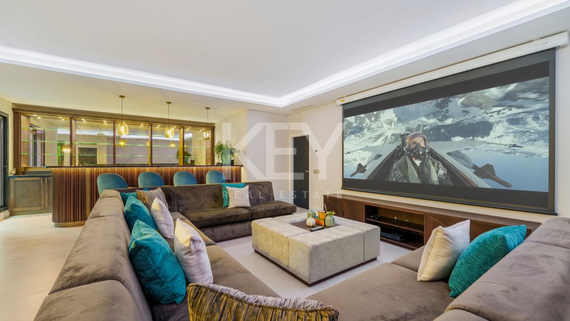 Contemporary villa for modern living in La Quinta, Benahavís