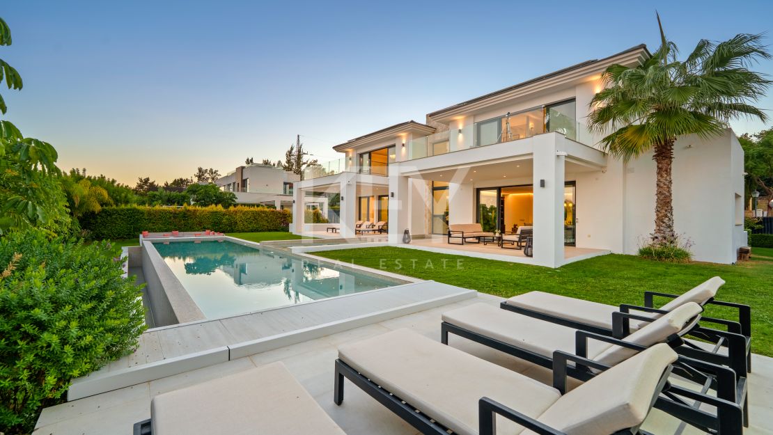 Contemporary villa for modern living in La Quinta, Benahavís