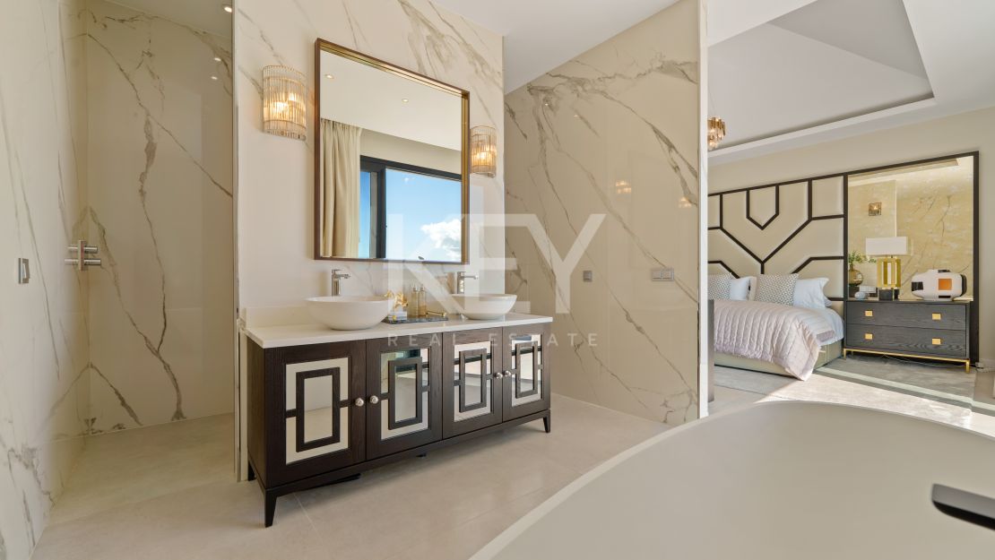 Contemporary villa for modern living in La Quinta, Benahavís