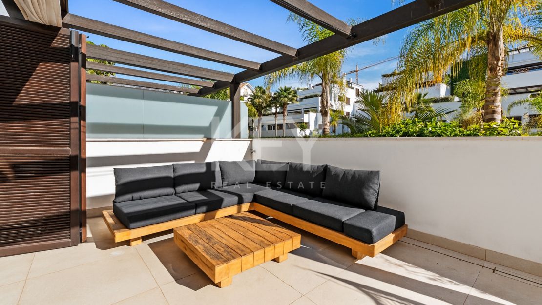 Luxurious 2-Bedroom Apartment in Lomas del Rey, Marbella