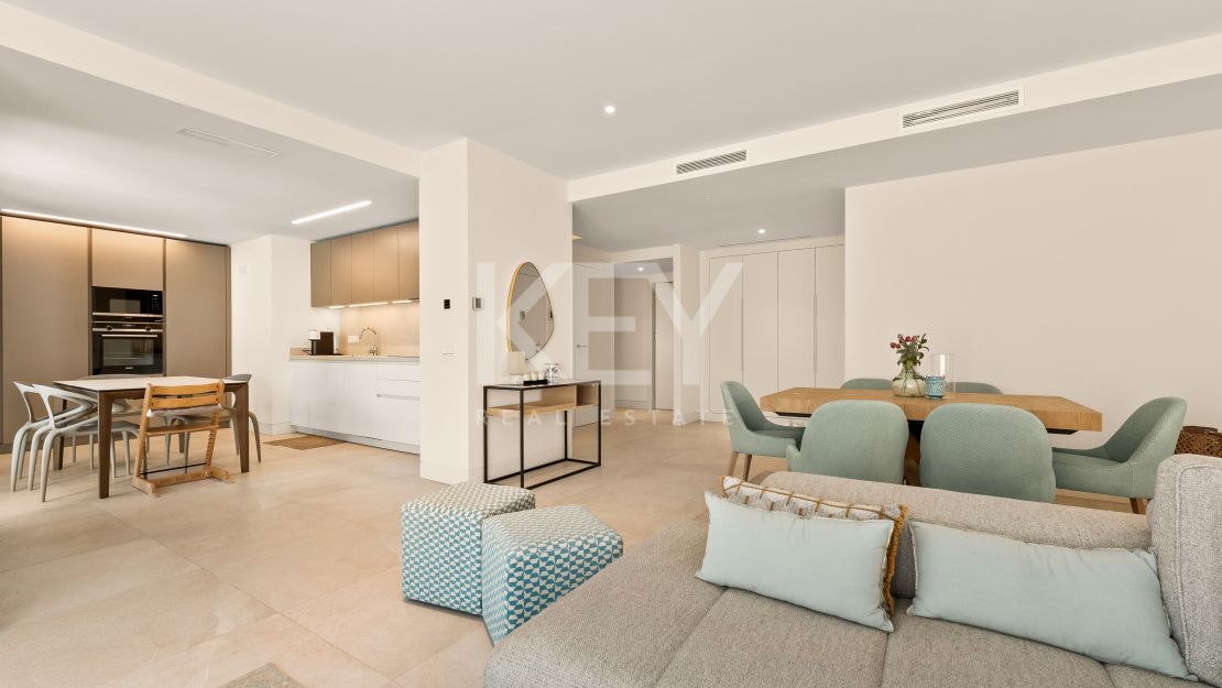Luxurious 2-Bedroom Apartment in Lomas del Rey, Marbella