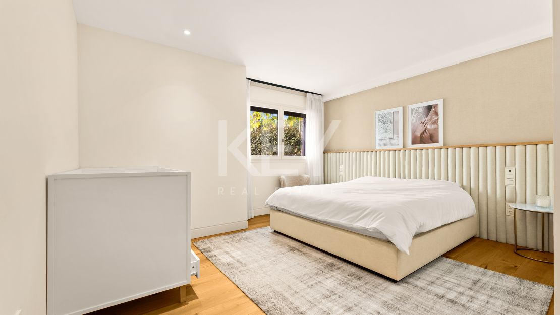 Luxurious 2-Bedroom Apartment in Lomas del Rey, Marbella