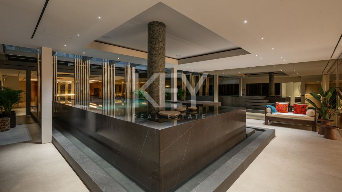 Impresionante villa en primera línea de golf en La Quinta con vistas panorámicas