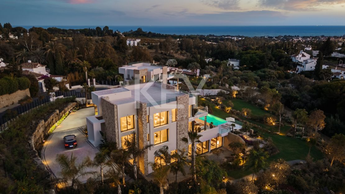 Contemporary villa near Marbella’s Golden Mile with panoramic views