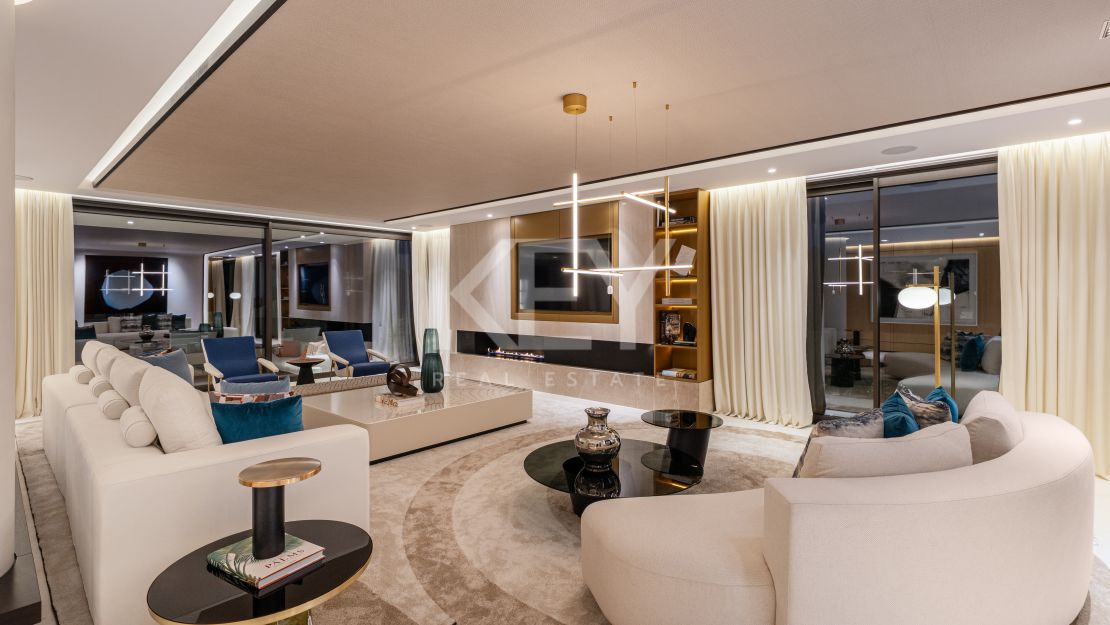 Contemporary villa near Marbella’s Golden Mile with panoramic views