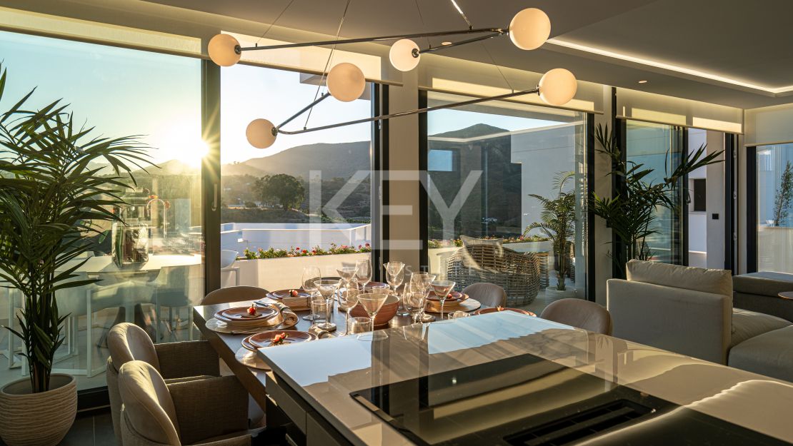 Luxury villa close to golf in La Cala Golf, Mijas Costa